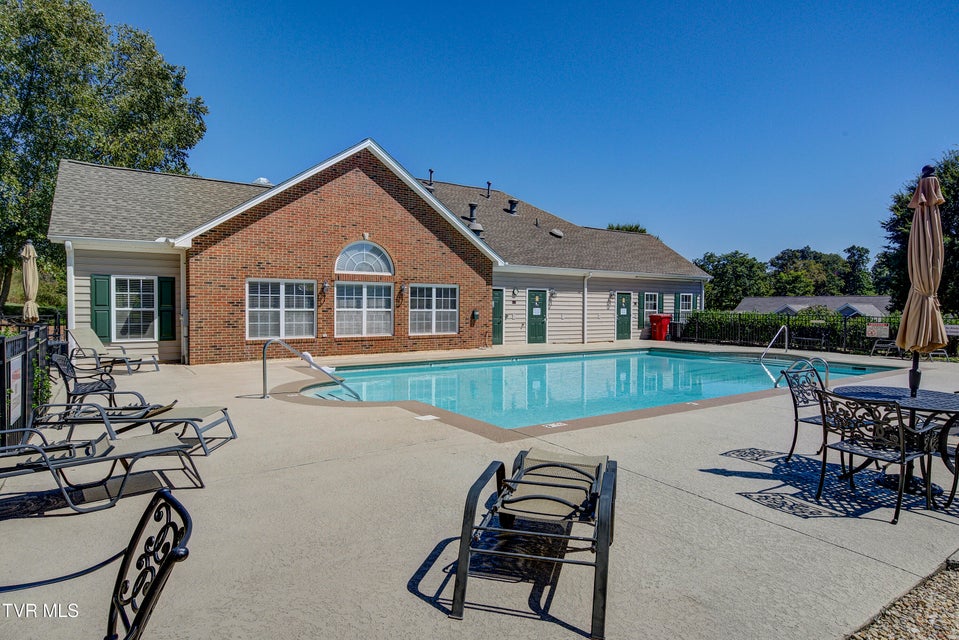 Photo #30: 231 Avonlea Place