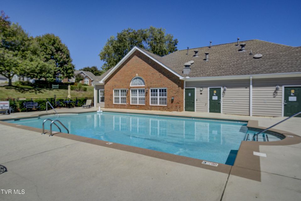 Photo #35: 231 Avonlea Place