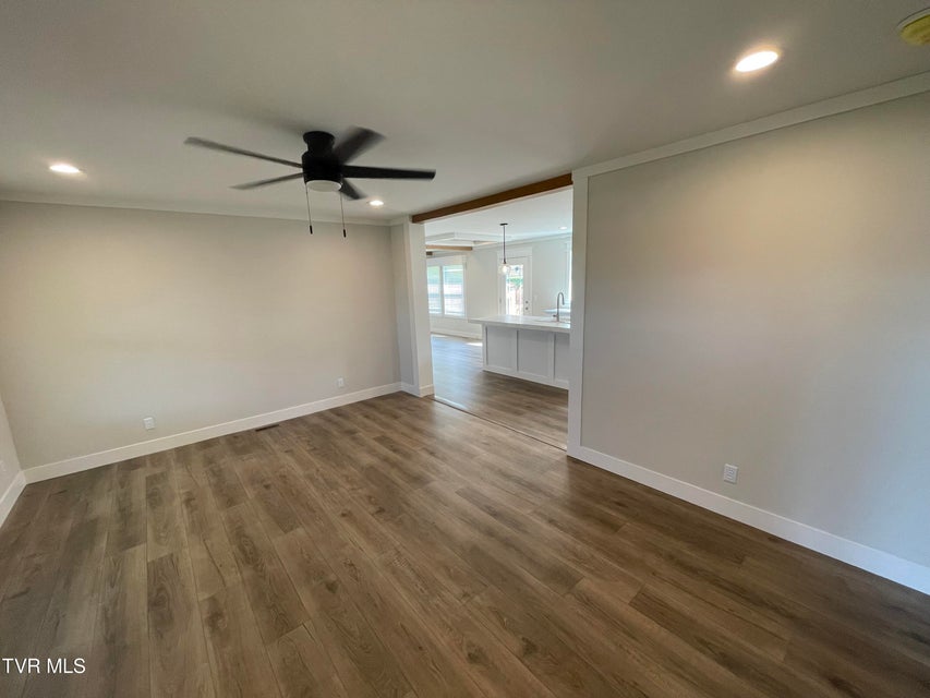 Photo #9: 1819 Siesta Drive