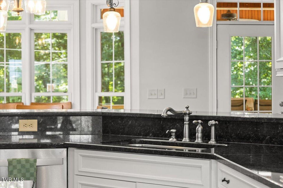 Photo #9: 215 Timberlyne Parc 