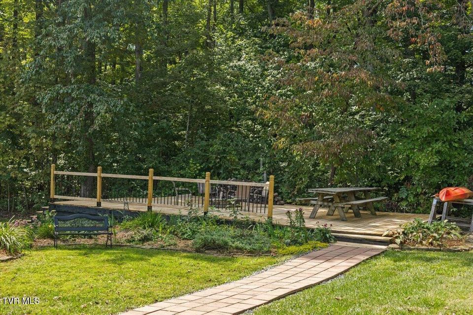 Photo #80: 215 Timberlyne Parc 