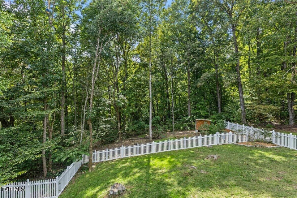 Photo #88: 215 Timberlyne Parc 