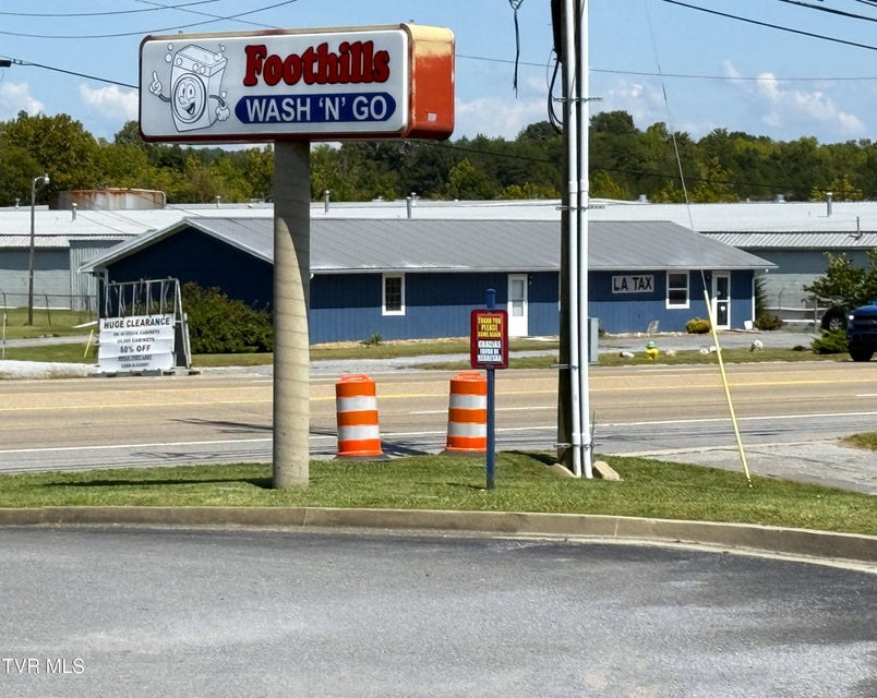 Photo #25: 861 Highway 25-70 