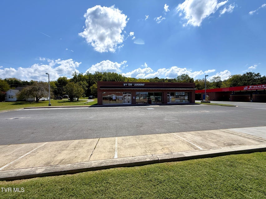 Photo #28: 861 Highway 25-70 