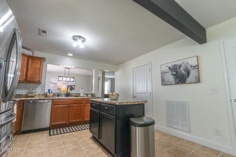 Photo #15: 380 Jessicas Way 