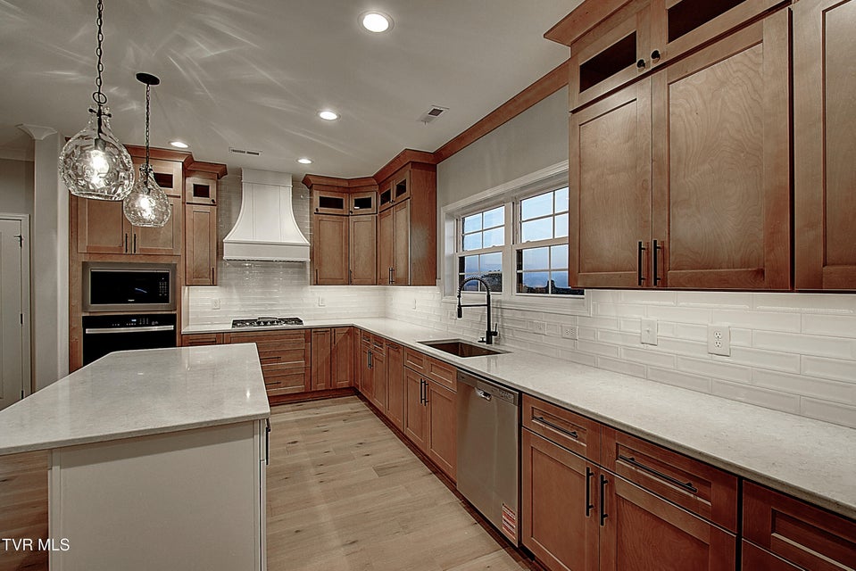 Photo #16: 104 Glaze Farm Way