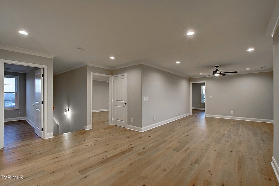 Photo #34: 104 Glaze Farm Way