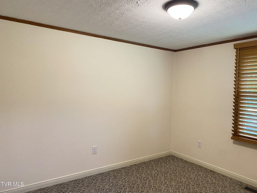 Photo #28: 114 Treadway Lane