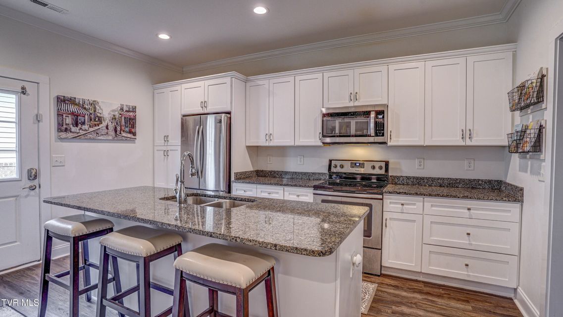 Photo #12: 1653 Virginia Avenue