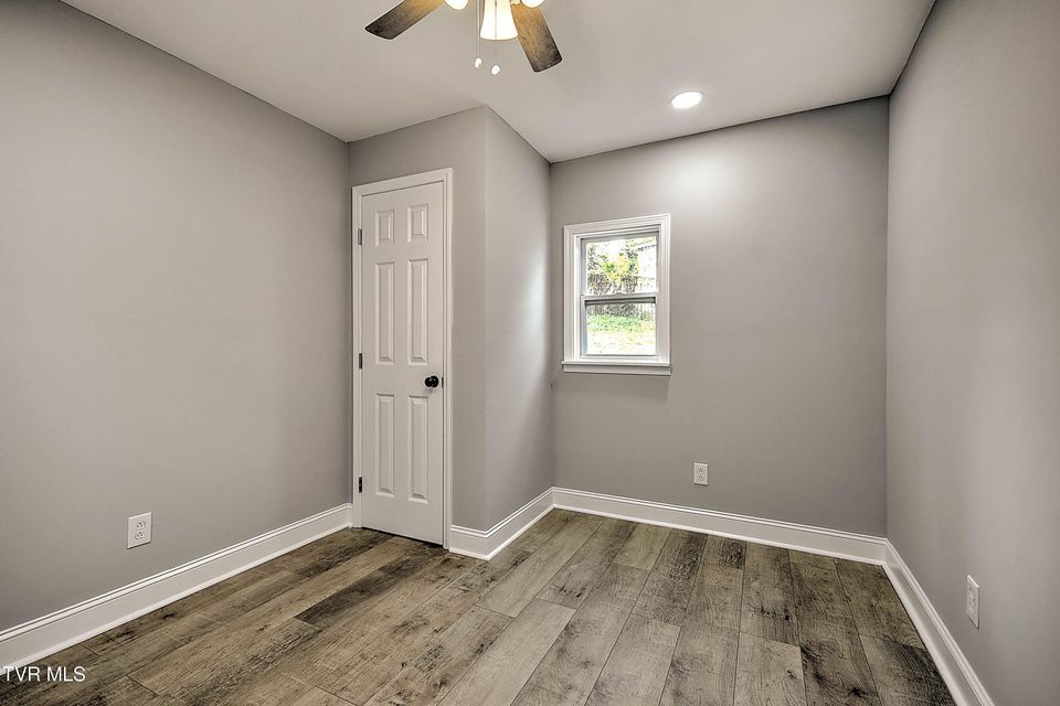 Photo #23: 723 Portsmouth Avenue