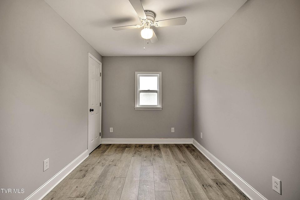 Photo #24: 723 Portsmouth Avenue