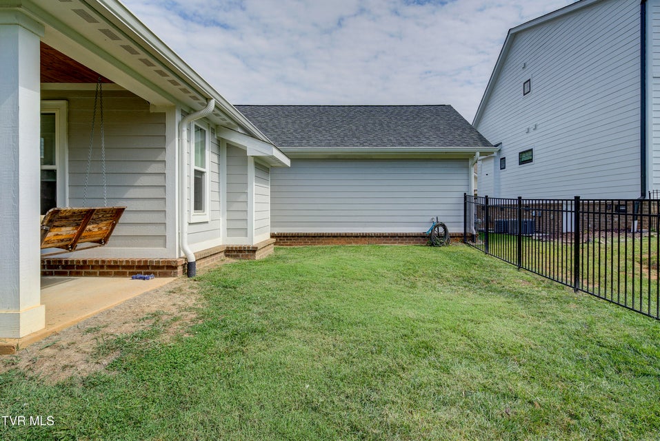 Photo #39: 301 Princeton Drive