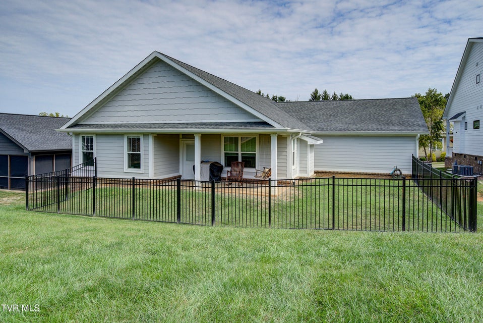 Photo #41: 301 Princeton Drive