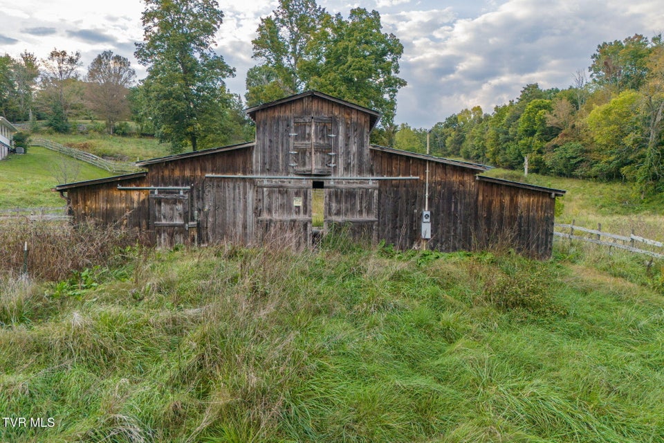 Photo #12: 23147 Simcox Drive