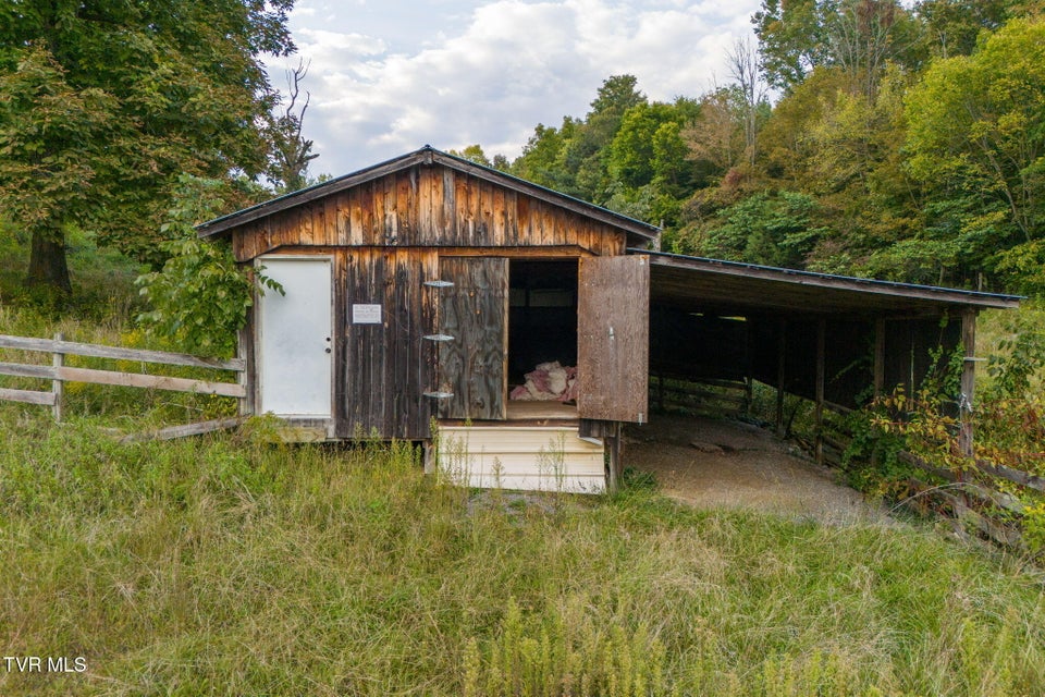 Photo #14: 23147 Simcox Drive