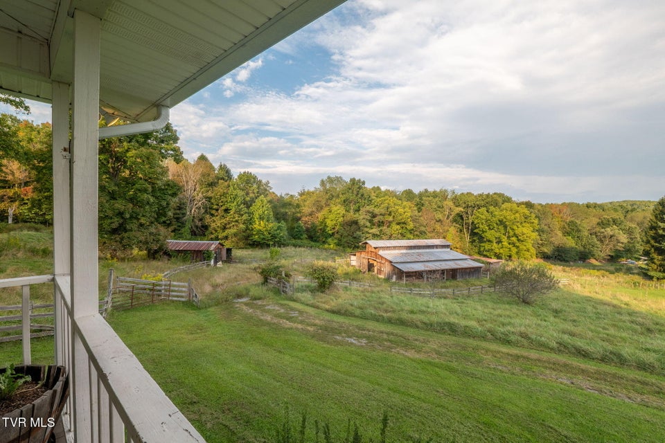 Photo #22: 23147 Simcox Drive