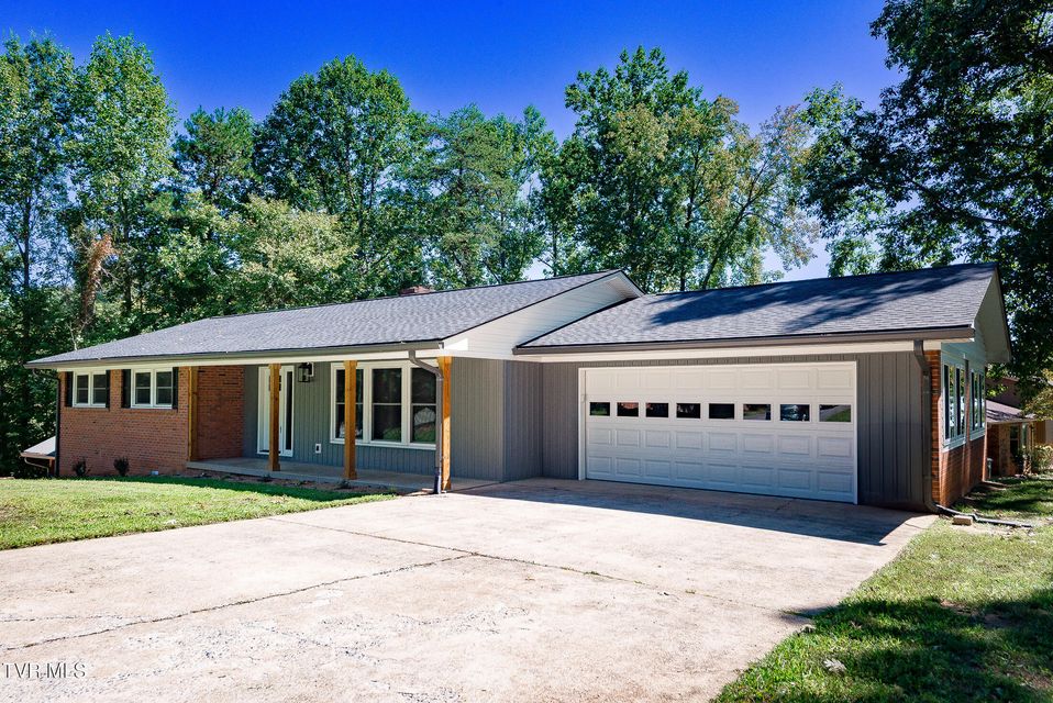Photo #3: 1236 Nassau Drive