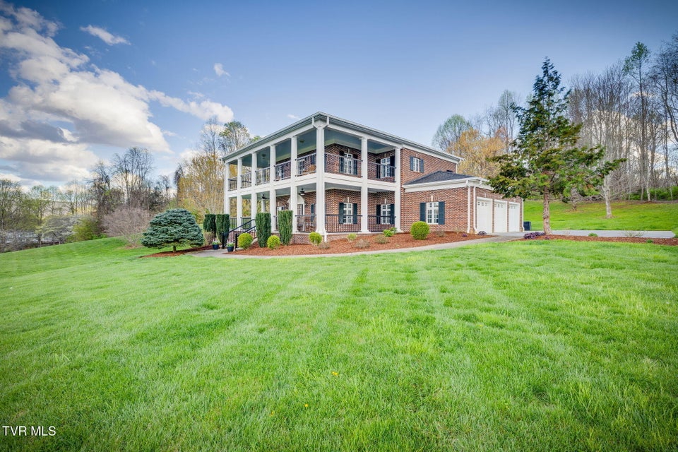 Photo #6: 2606 Beechwood Drive