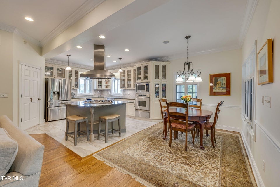 Photo #28: 2606 Beechwood Drive