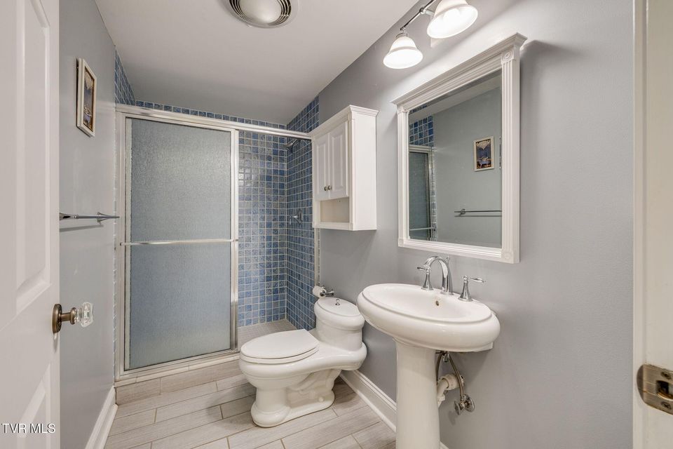 Photo #66: 2606 Beechwood Drive