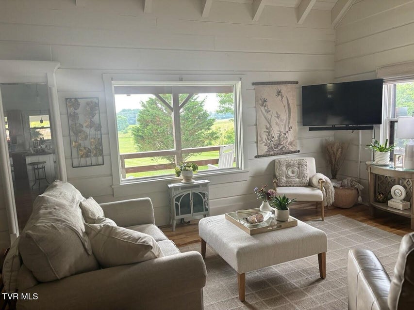 Photo #11: 320 Barren Road