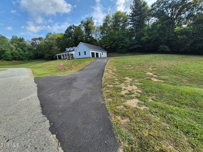 Photo #3: 1105 Laurel Way