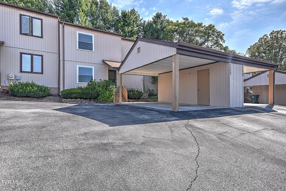 Photo #3: 1177 Pebble Drive