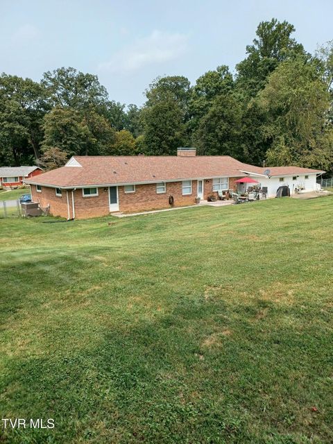 Photo #3: 120 Sylvan Drive