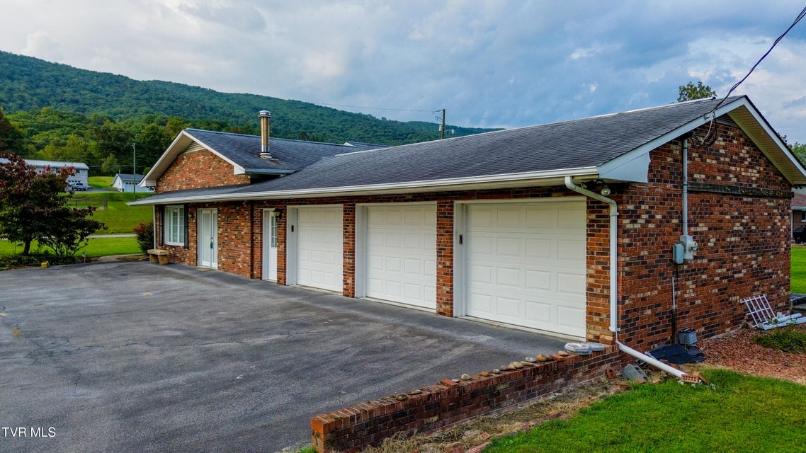 Photo #5: 121 Hope Drive