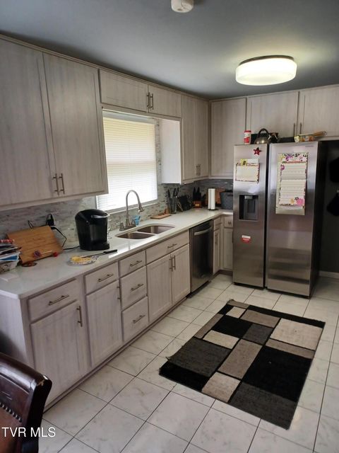 Photo #5: 120 Sylvan Drive