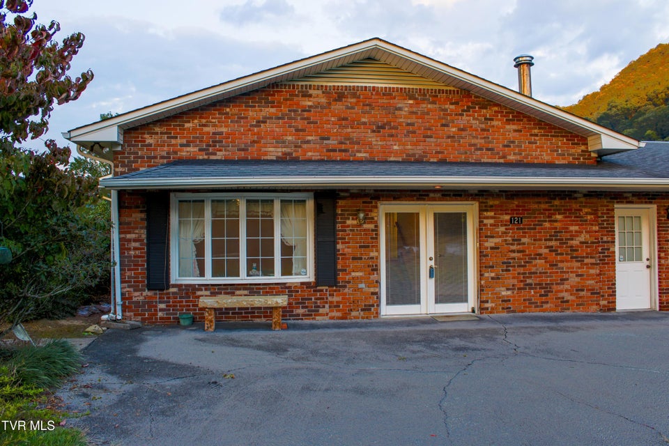 Photo #6: 121 Hope Drive