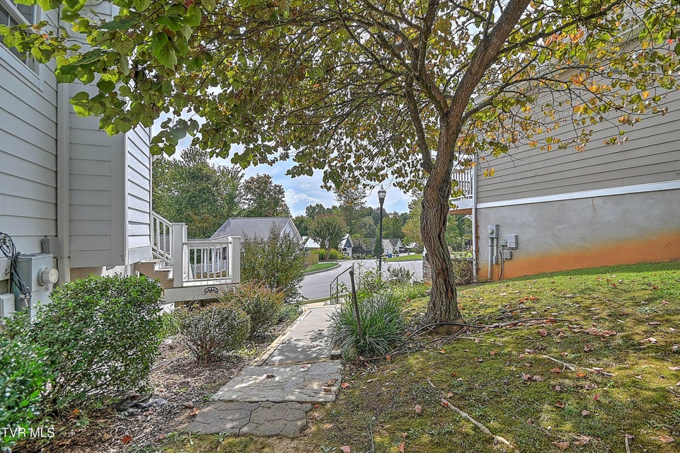 Photo #49: 164 New Halifax Street