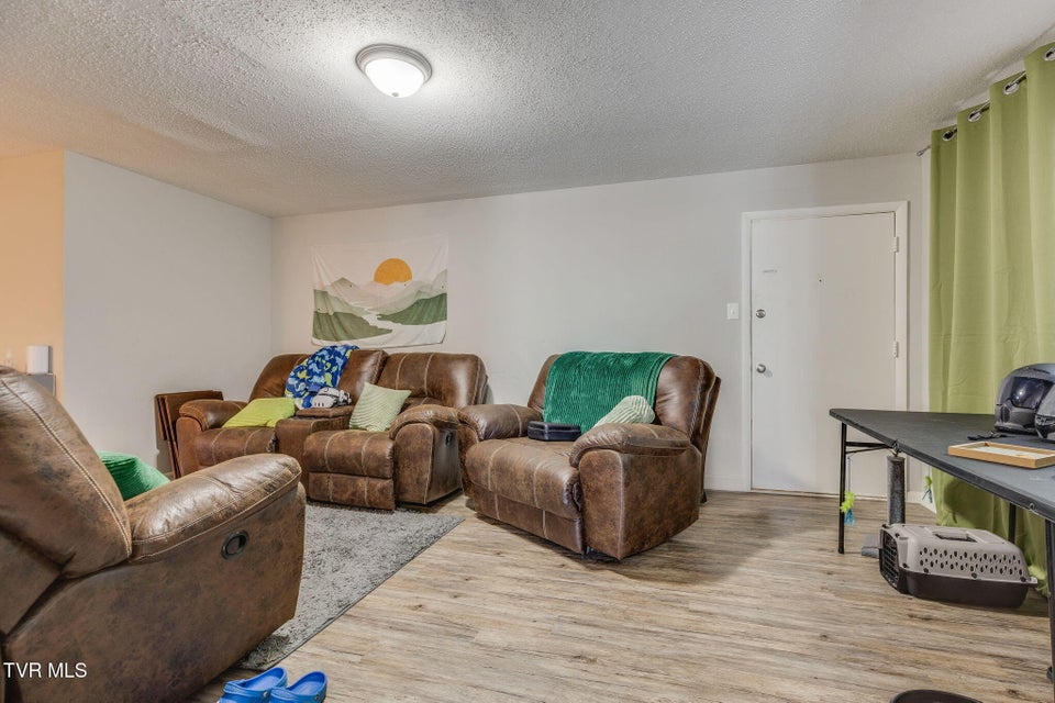 Photo #7: 115 Townview Estates Drive