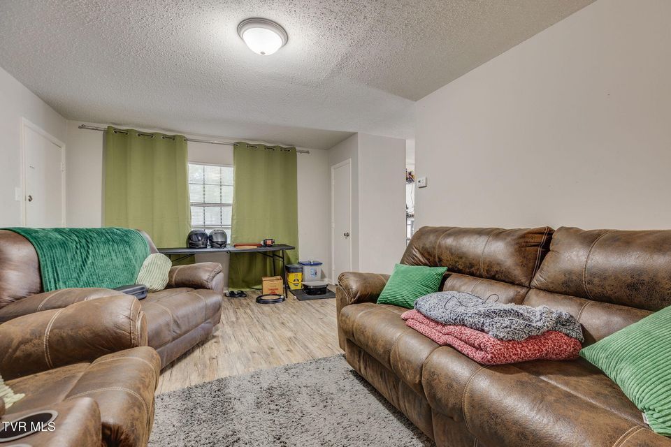Photo #8: 115 Townview Estates Drive