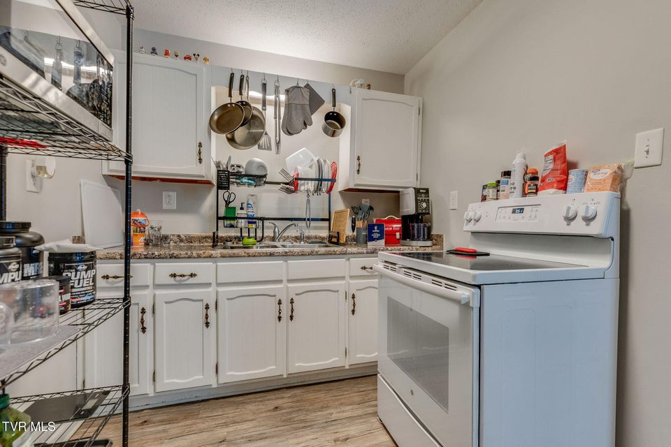 Photo #10: 115 Townview Estates Drive