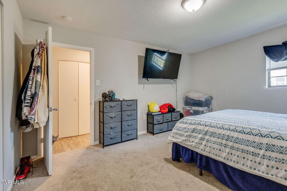 Photo #13: 115 Townview Estates Drive