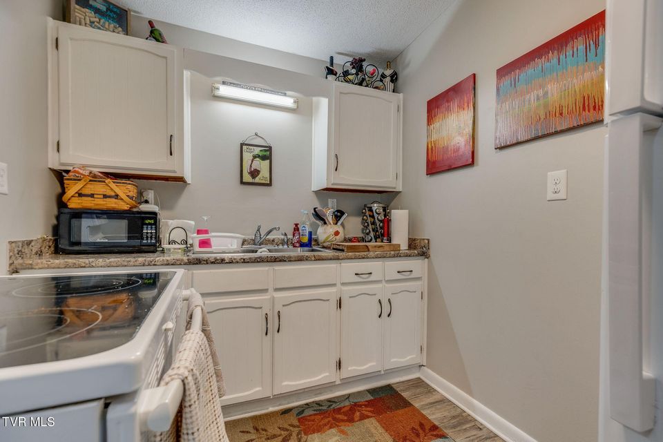 Photo #24: 115 Townview Estates Drive