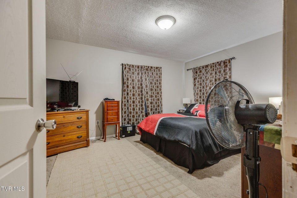 Photo #25: 115 Townview Estates Drive