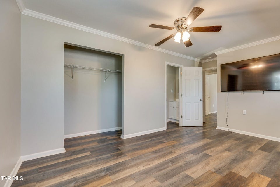 Photo #38: 115 Townview Estates Drive