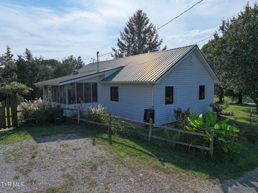 Photo #27: 2340 Chuckey Highway Highway