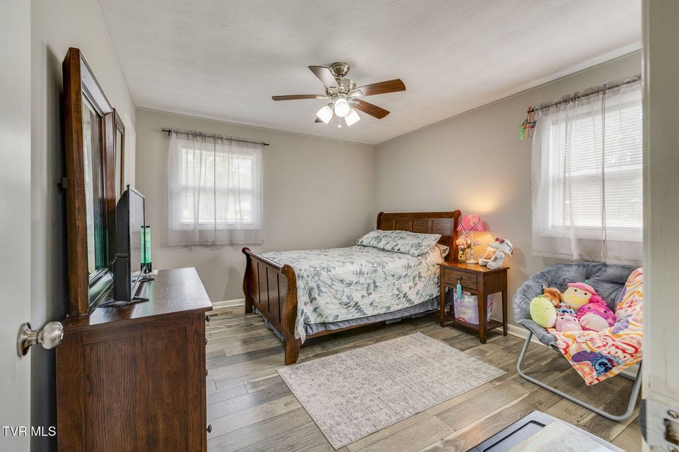 Photo #18: 660 Way Cross Road