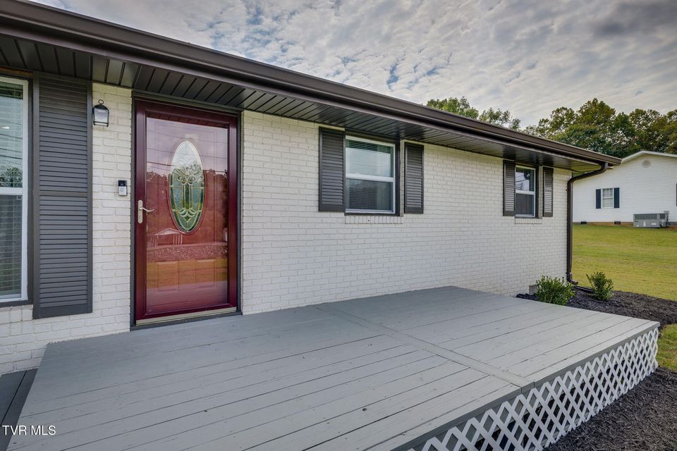 Photo #4: 660 Way Cross Road