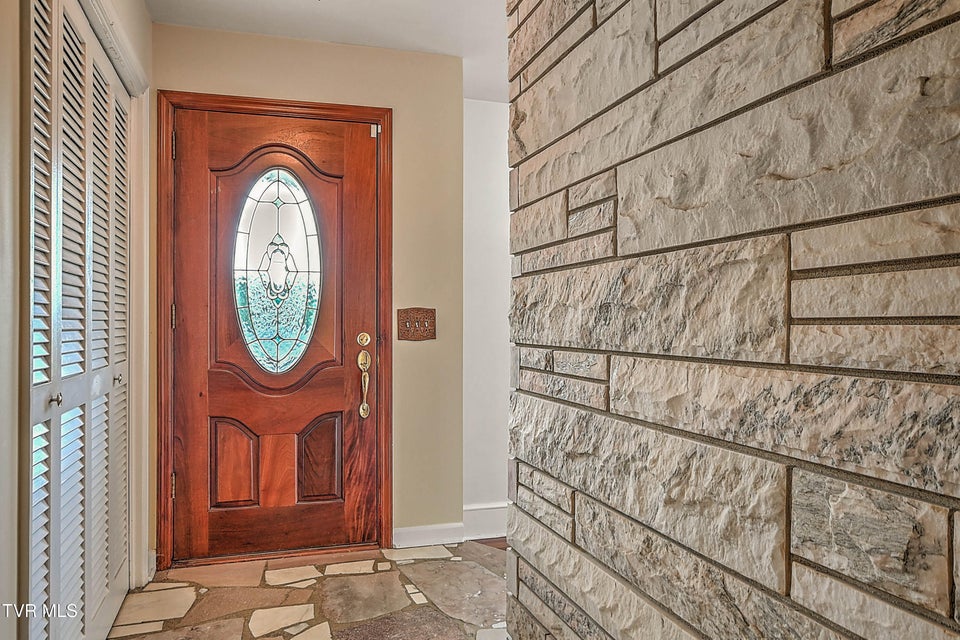 Photo #5: 513 Woodmere Drive