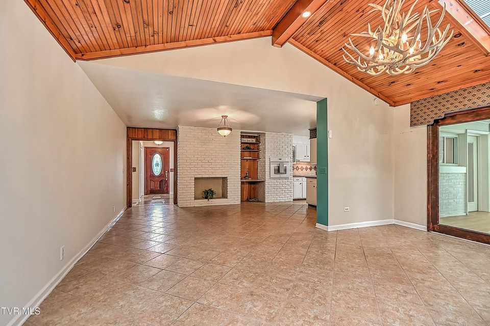 Photo #19: 513 Woodmere Drive