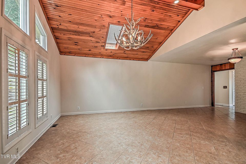 Photo #20: 513 Woodmere Drive