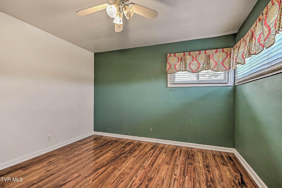 Photo #35: 513 Woodmere Drive