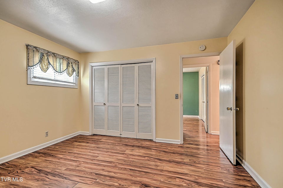 Photo #38: 513 Woodmere Drive
