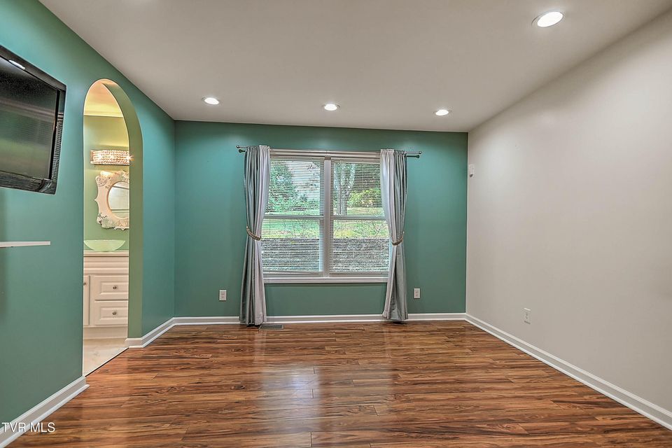 Photo #24: 513 Woodmere Drive