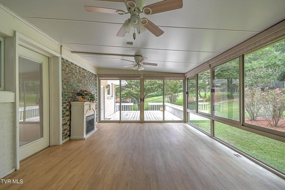Photo #40: 513 Woodmere Drive