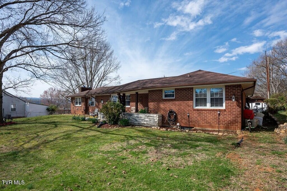 Photo #12: 1530 Woodland Avenue